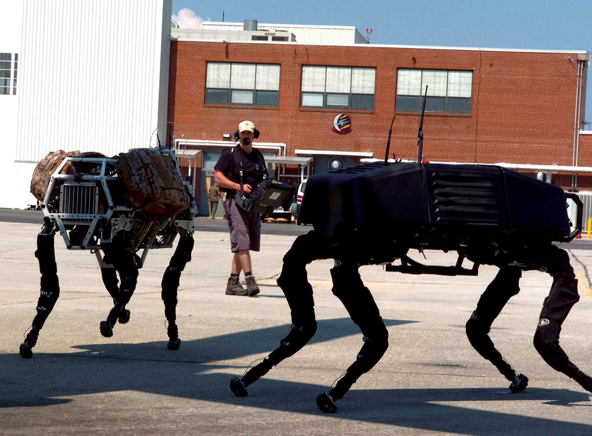超高仿真机器人——波士顿机械狗